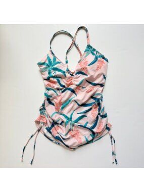 NWOT Carve Designs Camari Tankini Top in the Aloe print 34D